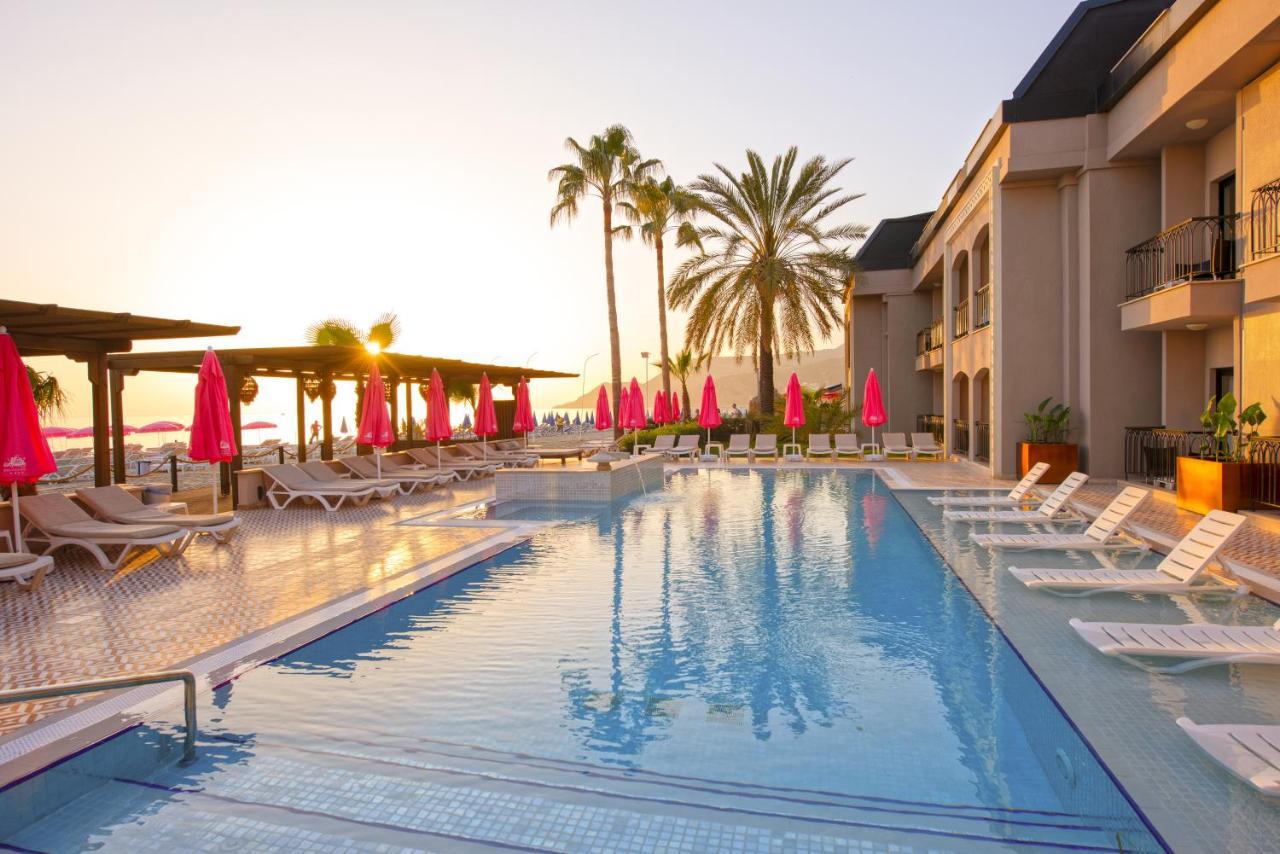 Alaaddin Beach Hotel - Adult Only 阿拉尼亚 外观 照片