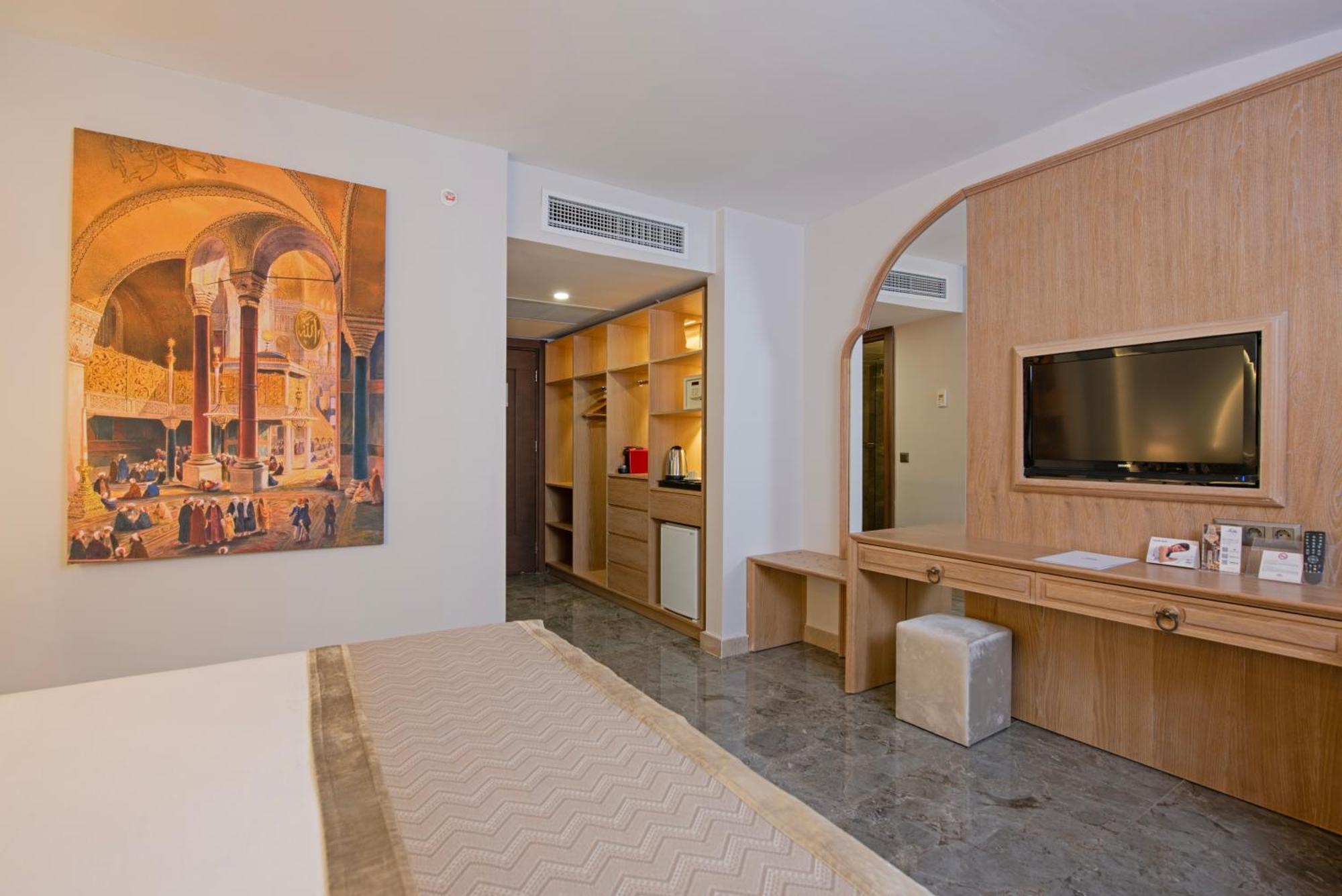 Alaaddin Beach Hotel - Adult Only 阿拉尼亚 外观 照片