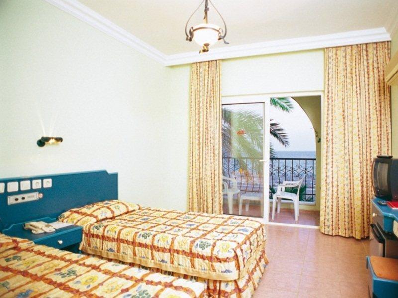 Alaaddin Beach Hotel - Adult Only 阿拉尼亚 外观 照片