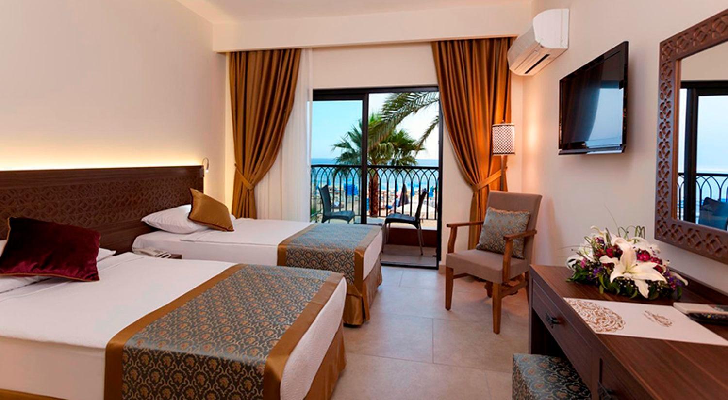 Alaaddin Beach Hotel - Adult Only 阿拉尼亚 外观 照片